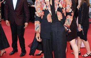 गायक किंग कान्स फिल्म फेस्टिवल में पहले भारतीय पॉप कलाकार के रूप में रेड कार्पेट पर चले